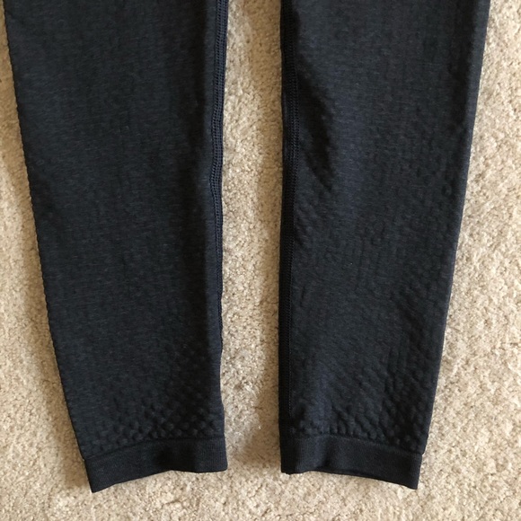 Gymshark Black Seamless Tight Leggings size Small - Picture 5 of 9